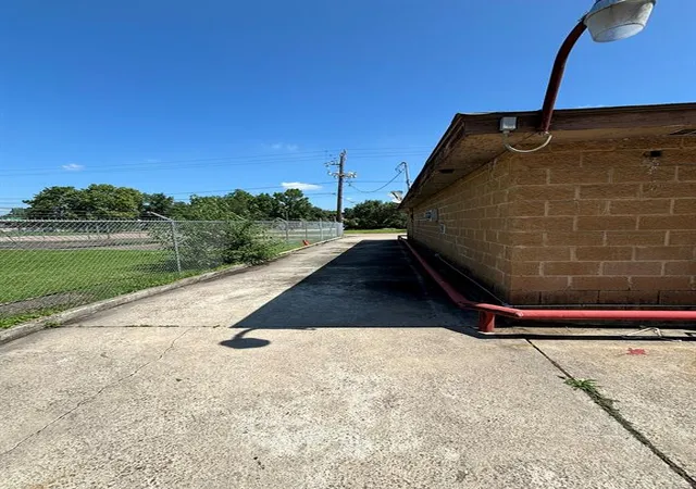 image of 3810 3815 Cavalcade St, Houston, TX 77026 | MLS# 80953602