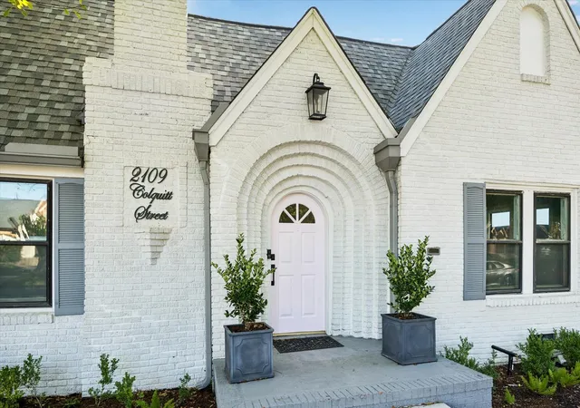 2nd image of 2109 Colquitt St, Houston, TX 77098 | MLS# 83926492