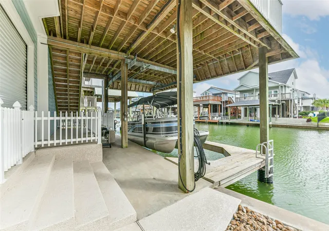 44th image of 429 Jeanie Lynne Cir, Galveston, TX 77554 | MLS# 25013000
