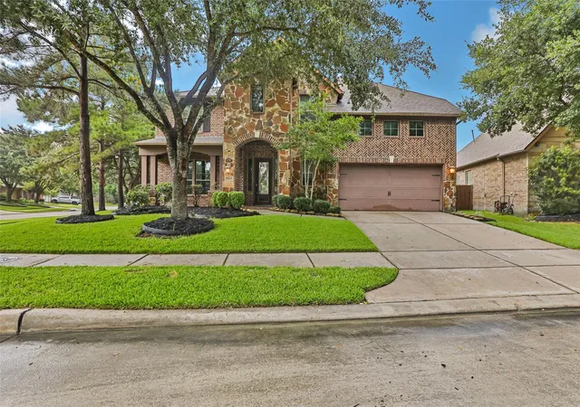 Photo 1 of Sale Pending at 17603 Boysen Ct, Humble, TX 77346 | MLS# 10293929 | Listing updated on 2026-09-19