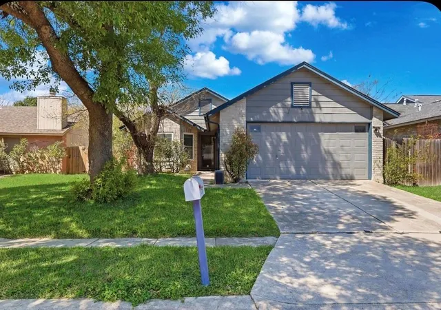 Photo 2 of Single family home for sale at 5775 Larkdale Dr, San Antonio, TX 78233 | MLS# 32928200 | Listing updated on 2026-09-05