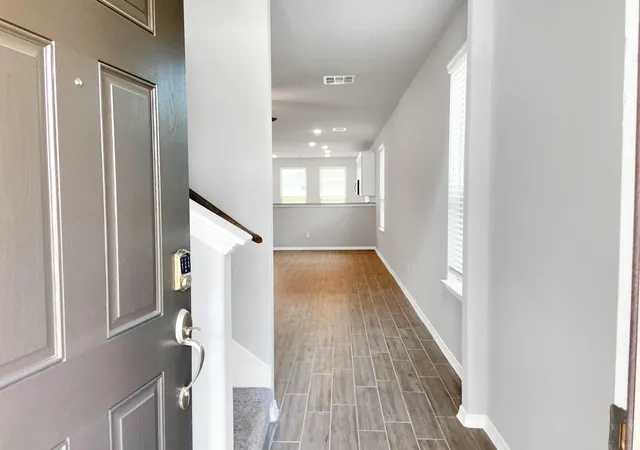 5th image of 847 Redinger Ridge Dr, Huffman, TX 77336 | MLS# 57153107