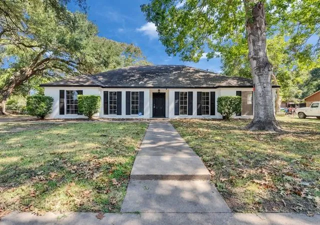 1st image of 1215 Briar Ln, Wharton, TX 77488 | MLS# 92403857