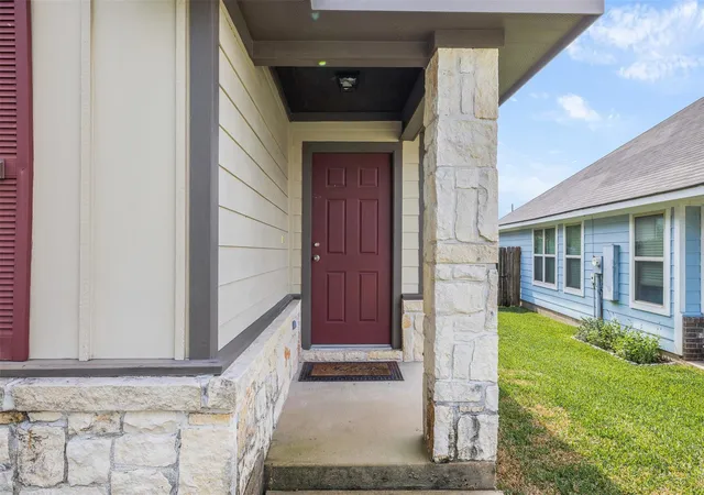 Homes for sale in Navasota, TX | 128 Dove Ct, Navasota, TX 77868 | MLS# 71708848
