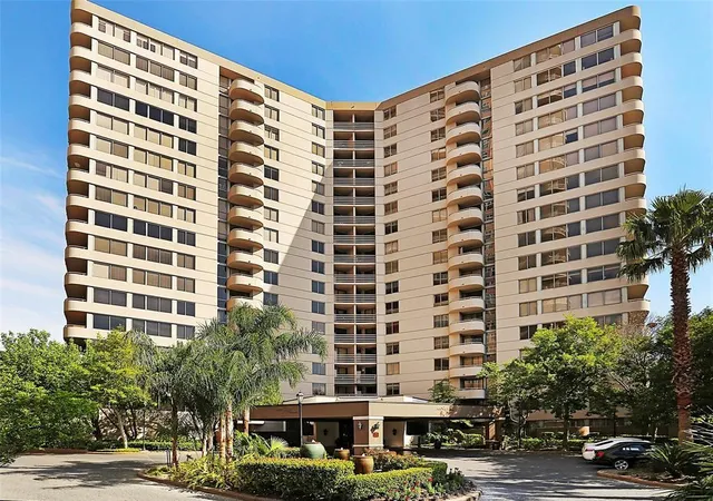 2nd image of 3525 Sage Rd #318, Houston, TX 77056 | MLS# 52104482
