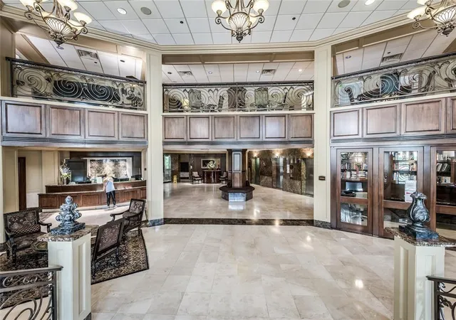 3rd image of 3525 Sage Rd #318, Houston, TX 77056 | MLS# 52104482