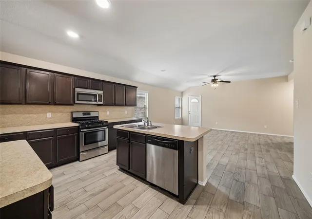 Photo 4 of Single family home for sale at 16522 Silla Ridge Ct, Houston, TX 77049 | MLS# 30141007 | Listing updated on 2026-09-19