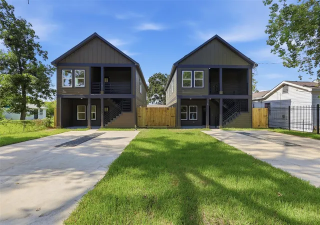 2nd image of 2516 Lucky St, Houston, TX 77088 | MLS# 77424624
