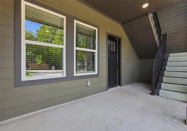 5th image of 2516 Lucky St, Houston, TX 77088 | MLS# 77424624
