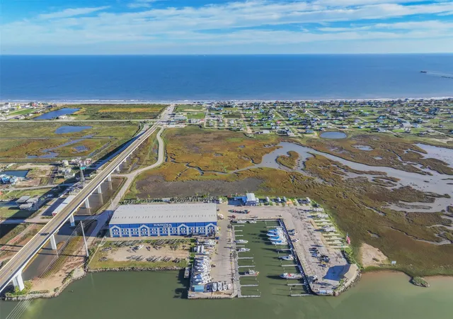 Homes for sale in Surfside Beach, TX | 414 Thunder Rd, Surfside Beach, TX 77541 | MLS# 84549003