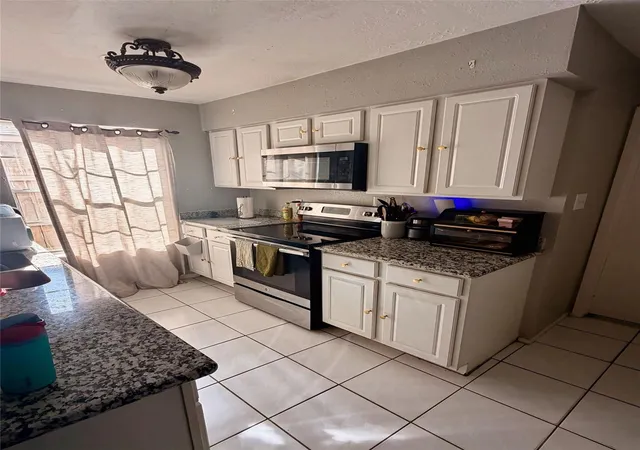 5th image of 6306 Brookgate Dr Dr, Spring, TX 77373 | MLS# 73884444