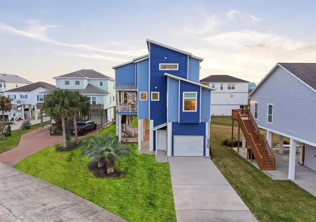 Photo 2 of Single family home for sale at 4118 Defender Ln, Galveston, TX 77554 | MLS# 34393951 | Listing updated on 2026-05-31