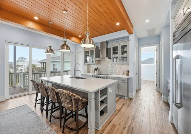 Photo 3 of Single family home for sale at 4118 Defender Ln, Galveston, TX 77554 | MLS# 34393951 | Listing updated on 2026-05-31