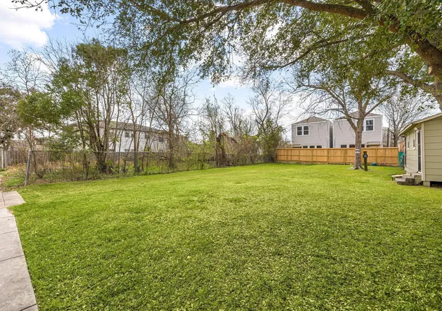 29th image of 3224 Mcgowen St, Houston, TX 77004 | MLS# 81312404