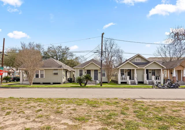 2nd image of 3224 Mcgowen St, Houston, TX 77004 | MLS# 81312404