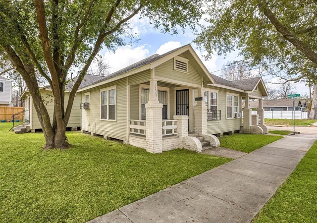 4th image of 3224 Mcgowen St, Houston, TX 77004 | MLS# 81312404