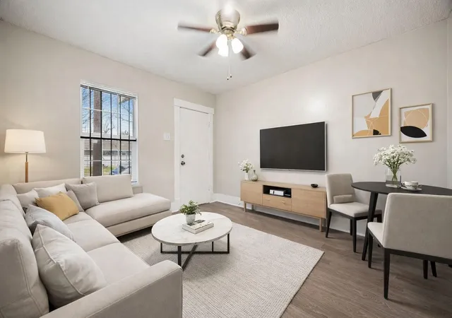 5th image of 3224 Mcgowen St, Houston, TX 77004 | MLS# 81312404