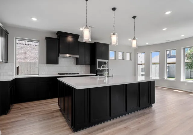 Photo 3 of Sale Pending at 32134 Pond Pine Ct, Spring, TX 77385 | MLS# 10311922 | Listing updated on 2026-09-17