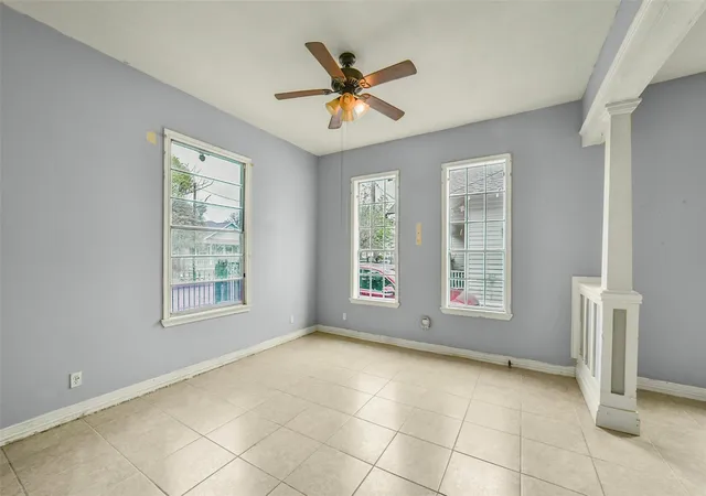 Homes for sale in Houston, TX | 1916 Chapman St, Houston, TX 77009 | MLS# 24398605