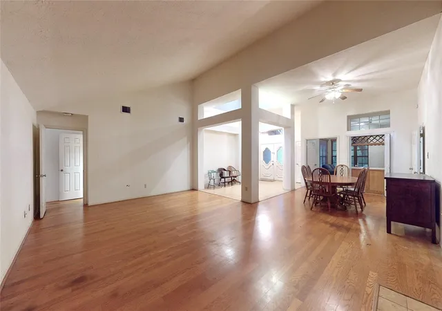 4th image of 2611 Brookdale Dr, Kingwood, TX 77339 | MLS# 66095480