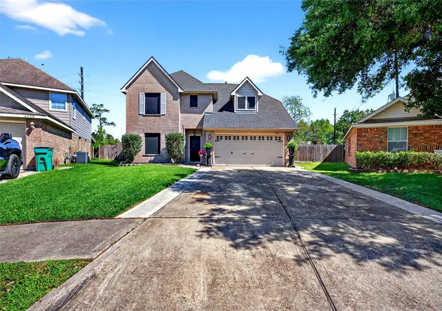 2nd image of 6046 Sandy Creek Dr, Baytown, TX 77523 | MLS# 42511405