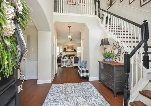3rd image of 1843 American Elm Ct Ct, Sugar Land, TX 77479 | MLS# 59774231