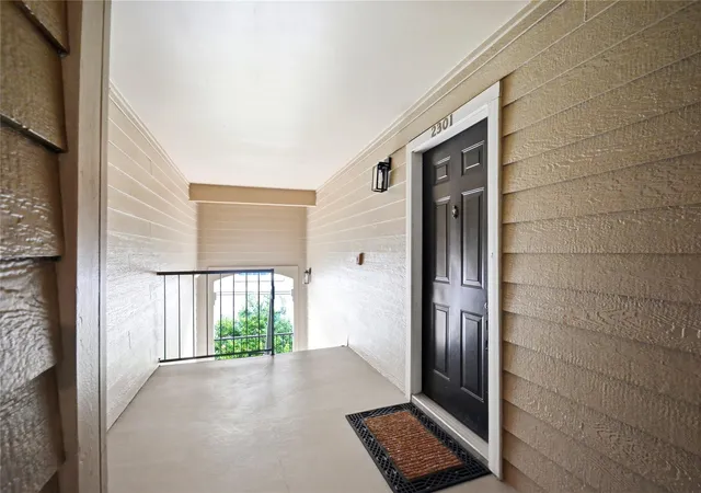 2nd image of 3231 Allen Pkwy, Houston, TX 77019