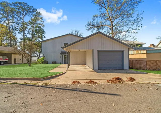 3rd image of 287 Harbor Addition Dr, Livingston, TX 77351 | MLS# 88585744