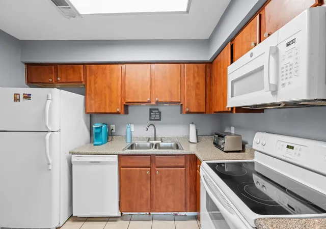 3rd image of 3506 Cove View Blvd #102, Galveston, TX 77554 | MLS# 79476621