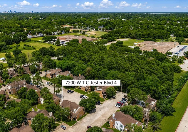 3rd image of 7200 W T C Jester Blvd #41, Houston, TX 77088 | MLS# 40779047