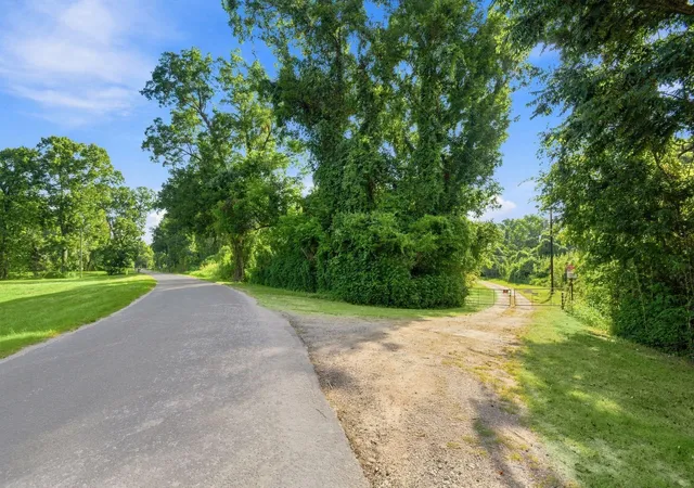 Photo 1 of Land for sale at 435 River Rd S, Livingston, TX 77351 | MLS# 19767175 | Listing updated on 2026-08-03