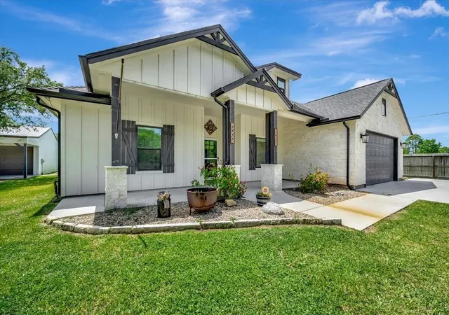 Homes for sale in Santa Fe, TX | 7214 Avenue L, Santa Fe, TX 77510 | MLS# 23102184