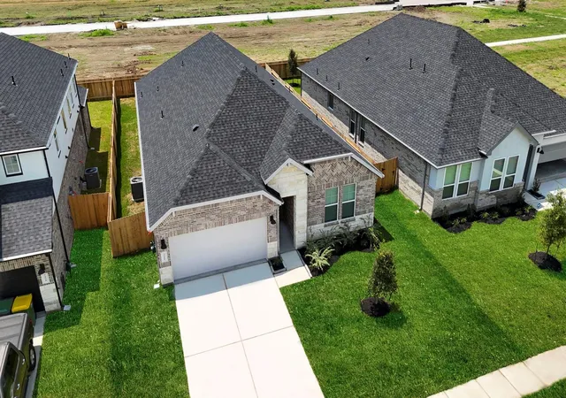Photo 2 of Single family home for sale at 3730 Sunrise Ln, League City, TX 77573 | MLS# 34395737 | Listing updated on 2026-09-19