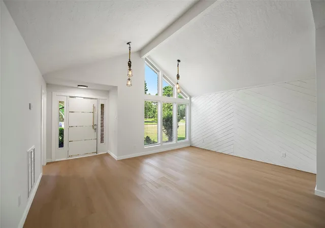 Photo 4 of Single family home for sale at 12014 Rainforest Ln, Montgomery, TX 77356 | MLS# 13243312 | Listing updated on 2026-09-19