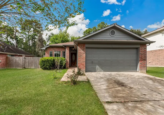 Photo 1 of Sale Pending at 718 Saint Edwards Green Dr, Houston, TX 77015 | MLS# 14168229 | Listing updated on 2026-09-06