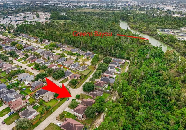 Photo 2 of Sale Pending at 718 Saint Edwards Green Dr, Houston, TX 77015 | MLS# 14168229 | Listing updated on 2026-09-06