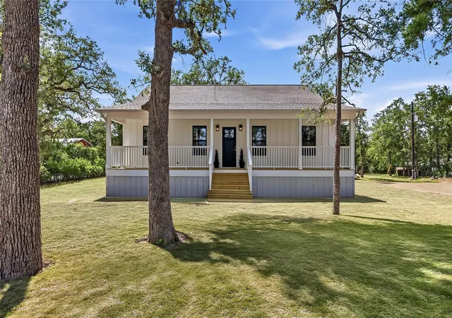 Homes for sale in Somerville, TX | 502 Packers Cir, Somerville, TX 77879 | MLS# 82857598