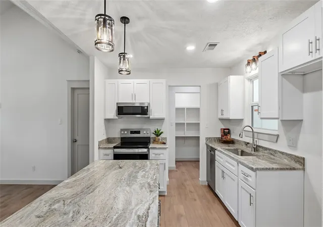Photo 3 of Single family home for sale at 502 Packers Cir, Somerville, TX 77879 | MLS# 82857598 | Listing updated on 2026-09-05