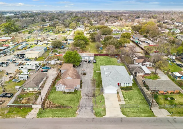 2nd image of 1837 Tidwell Ln, Houston, TX 77093 | MLS# 77169660