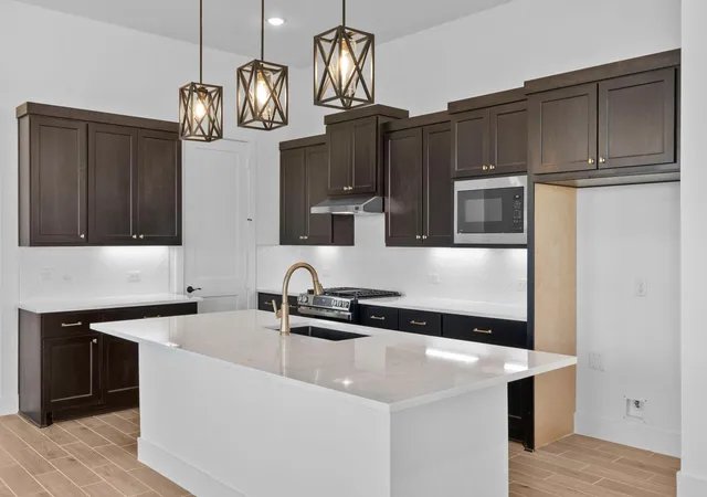 4th image of 12019 Canal View Blvd, Mont Belvieu, TX 77523 | MLS# 31120440