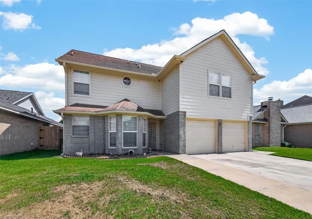 Photo 2 of Single family home for sale at 6106 Santa Christi Dr, Houston, TX 77053 | MLS# 89523107 | Listing updated on 2026-09-05