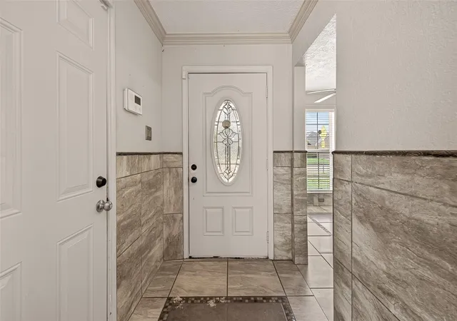Photo 3 of Single family home for sale at 6106 Santa Christi Dr, Houston, TX 77053 | MLS# 89523107 | Listing updated on 2026-09-05