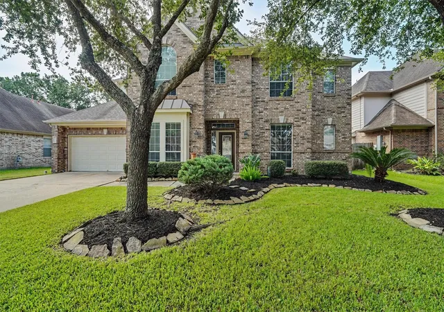 1st image of 2419 Spoonbill Dr, League City, TX 77573 | MLS# 65853710