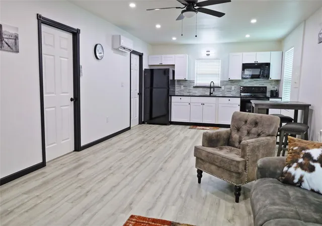 Photo 3 of Single family home for sale at 4402 Zelsky Rd, Freeport, TX 77541 | MLS# 25208957 | Listing updated on 2026-10-09