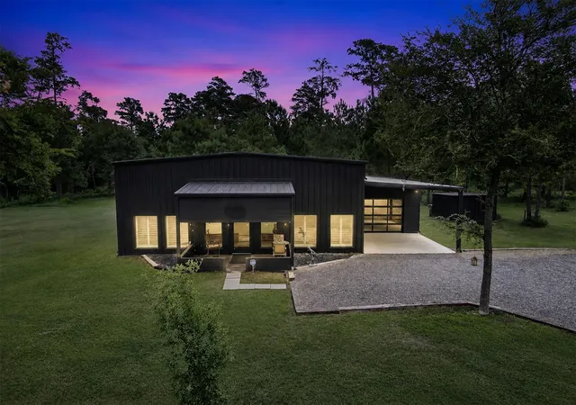 Homes for sale in Richards, TX | 10431 County Road 233, Richards, TX 77873 | MLS# 82228966