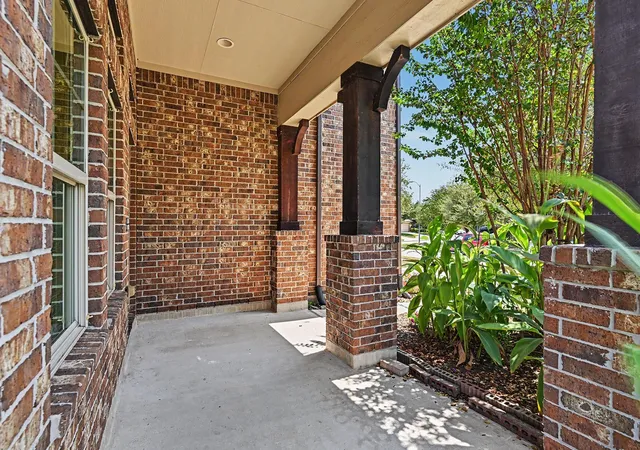 Photo 2 of Single family home for sale at 13207 Davenport Hills Ln, Humble, TX 77346 | MLS# 64967913 | Listing updated on 2026-08-27