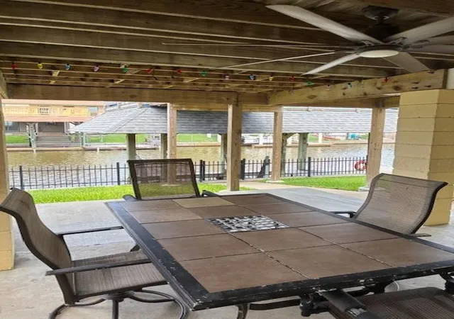 Photo 3 of Single family home for sale at 1 N Pelican St, La Marque, TX 77568 | MLS# 61803037 | Listing updated on 2026-10-08