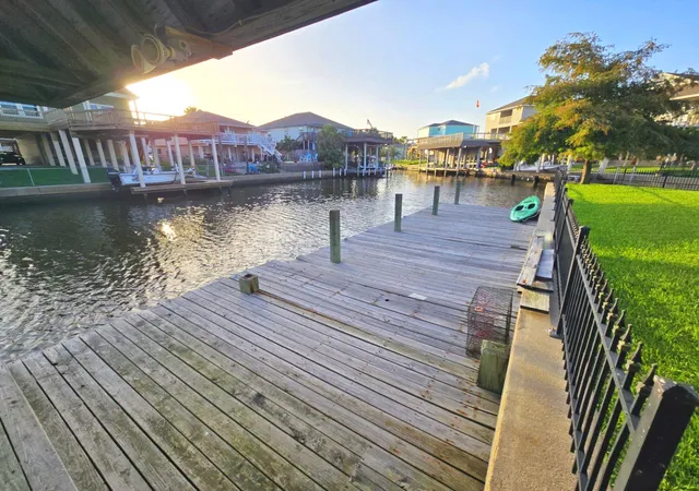 48th image of 1 N Pelican St, La Marque, TX 77568 | MLS# 61803037