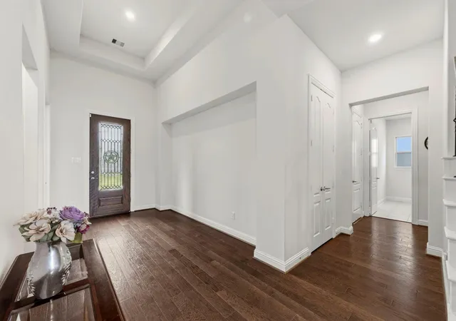 4th image of 3211 Parker Dr, Pearland, TX 77584 | MLS# 24011836