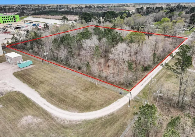 Photo 3 of Land for sale at 2921 Beasley Rd, Conroe, TX 77301 | MLS# 35002375 | Listing updated on 2026-07-09